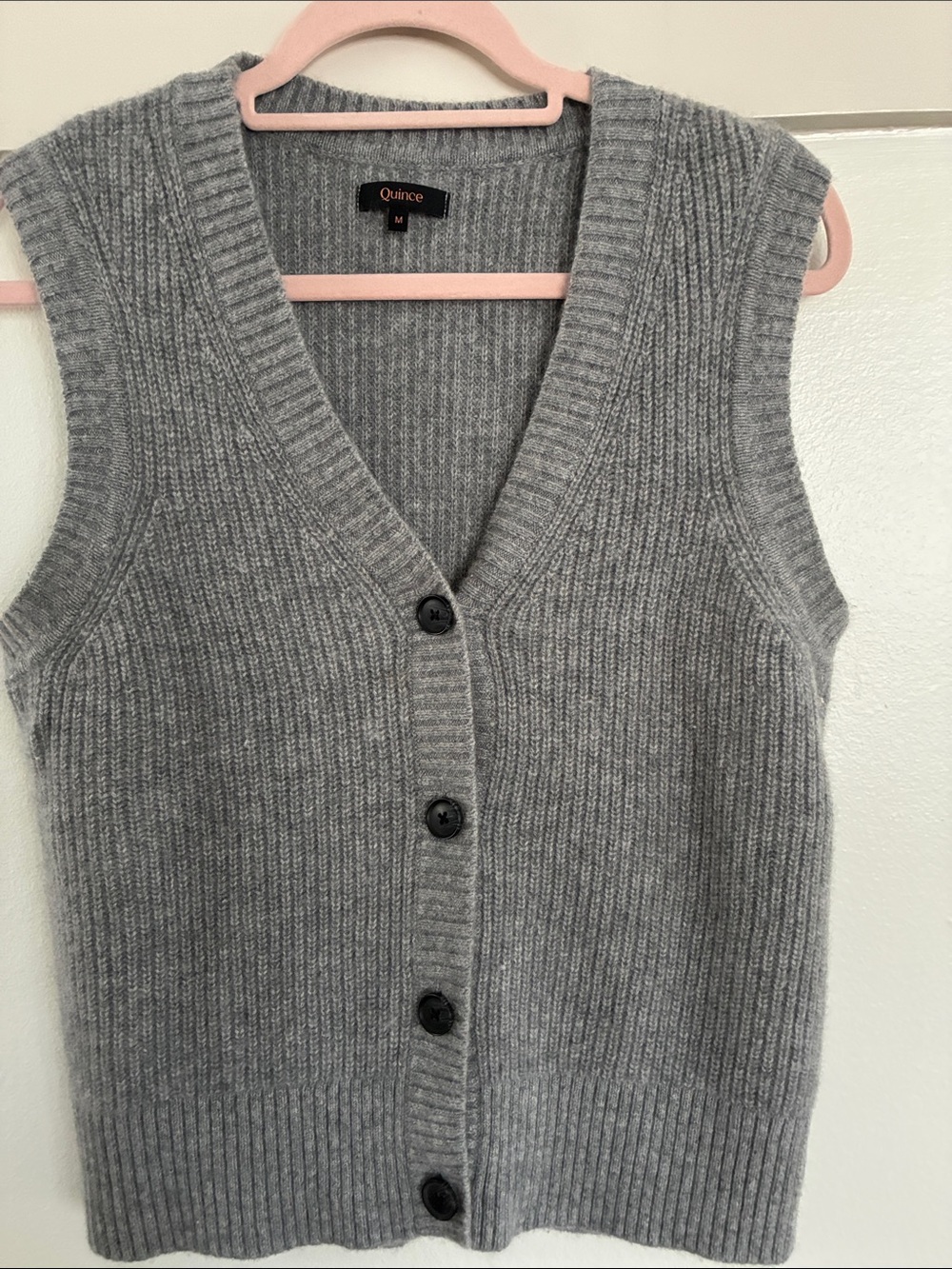 Quince Women's Gray Ribbed V-Neck Button Front Sweater Vest